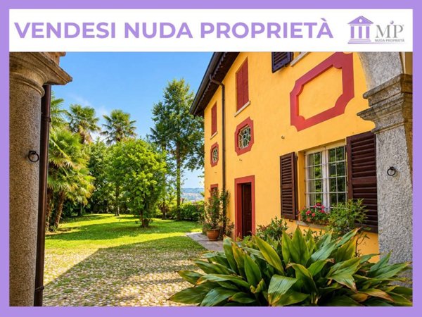 casa indipendente in vendita a Colverde in zona Drezzo