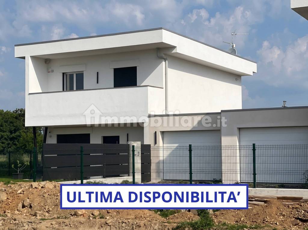 casa indipendente in vendita a Colverde in zona Gironico