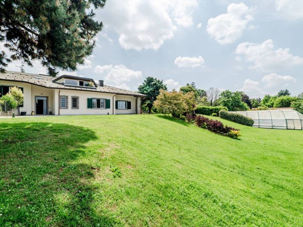 casa indipendente in vendita a Colverde in zona Salvadonica