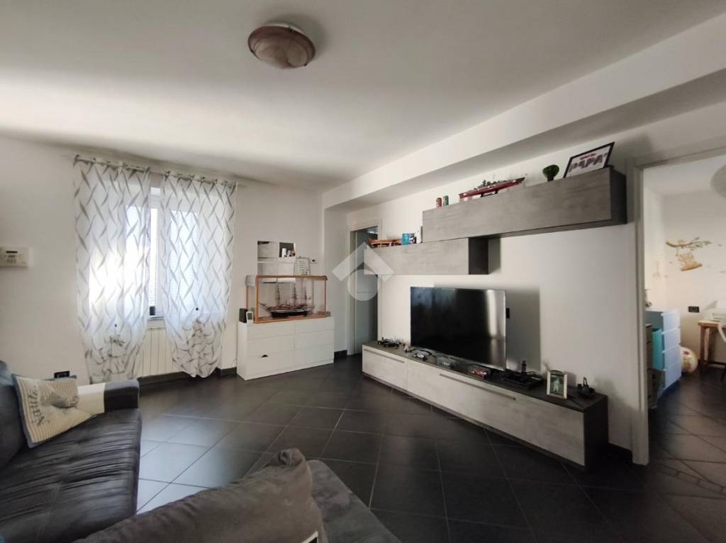 appartamento in vendita a Colverde in zona Gironico