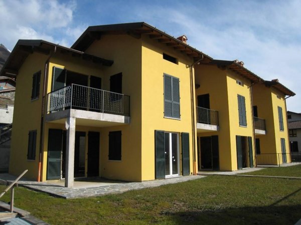 appartamento in vendita a Tremezzina in zona Ossuccio