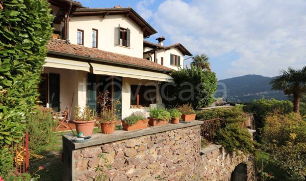 casa indipendente in vendita a Tremezzina in zona Rogaro