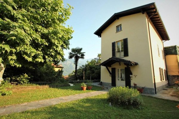 casa indipendente in vendita a Tremezzina in zona Tremezzo
