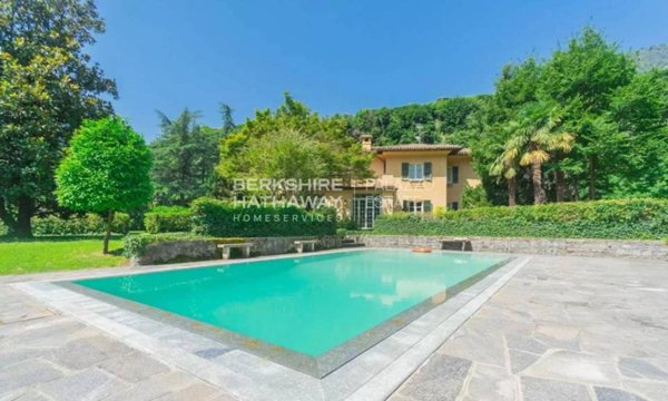 casa indipendente in vendita a Tremezzina in zona Ossuccio