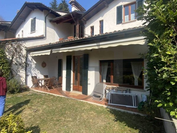 casa indipendente in vendita a Tremezzina in zona Tremezzo