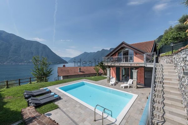 casa indipendente in vendita a Tremezzina