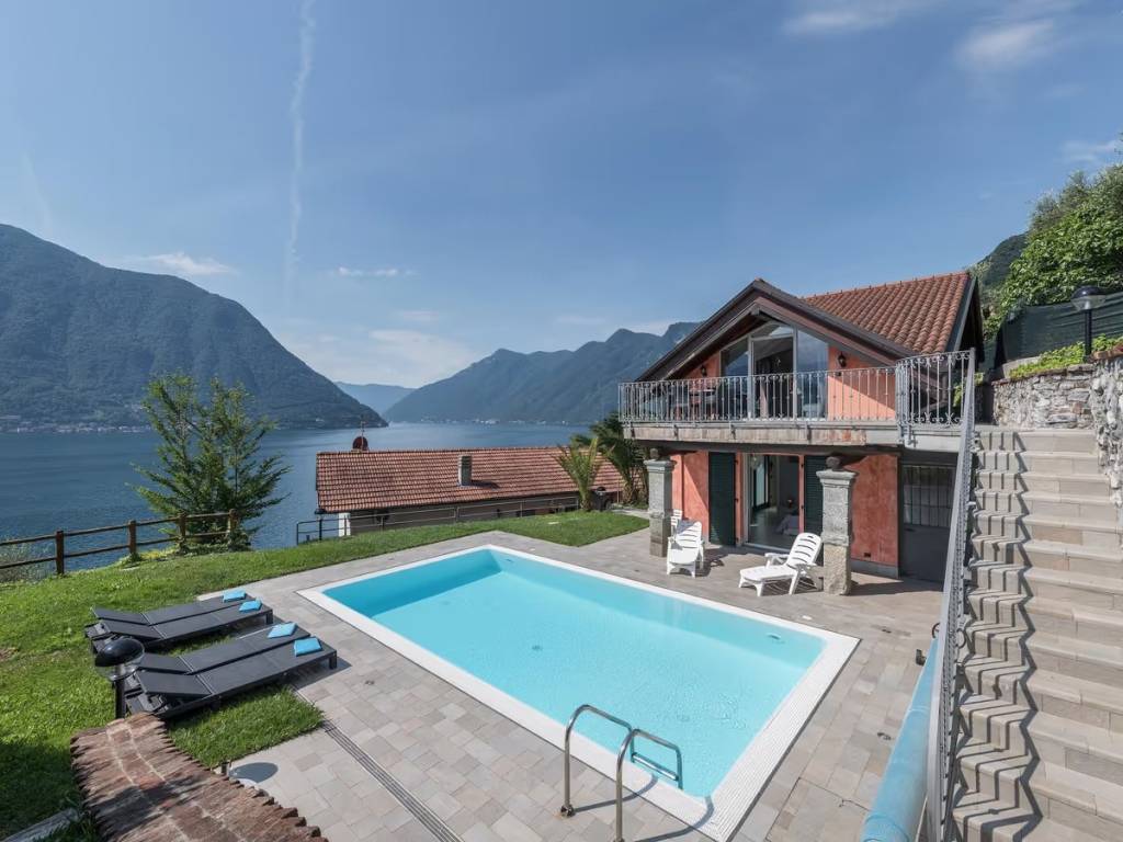casa indipendente in vendita a Tremezzina
