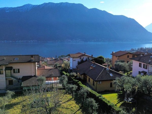 appartamento in vendita a Tremezzina in zona Ossuccio