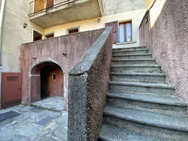 appartamento in vendita a Tremezzina in zona Mezzegra