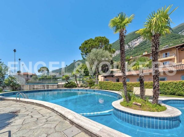 villa in vendita a Tremezzina in zona Tremezzo
