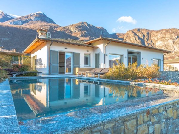 casa indipendente in vendita a Tremezzina in zona Tremezzo