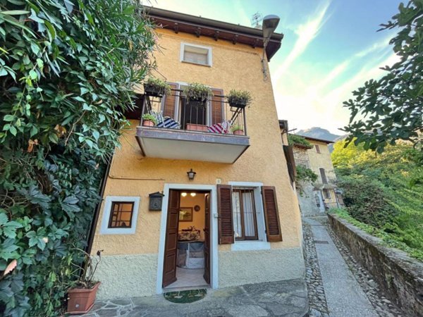 casa indipendente in vendita a Tremezzina in zona Tremezzo