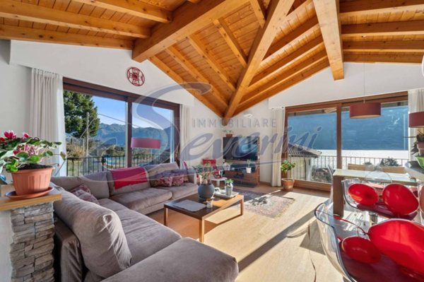 casa indipendente in vendita a Tremezzina in zona Isola Comacina