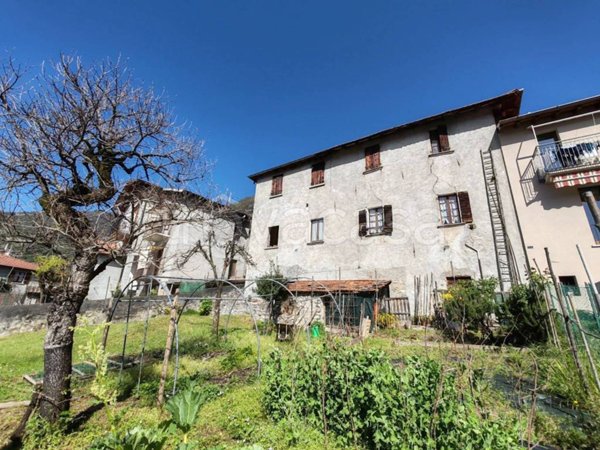 casa indipendente in vendita a Tremezzina in zona Lenno