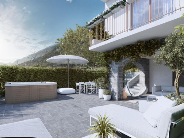 casa indipendente in vendita a Tremezzina in zona Tremezzo