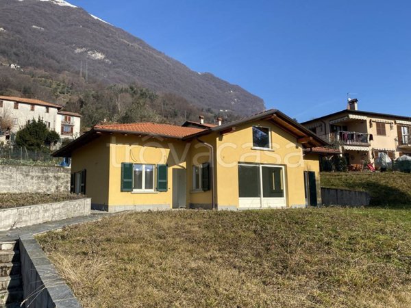 casa indipendente in vendita a Tremezzina in zona Molgisio