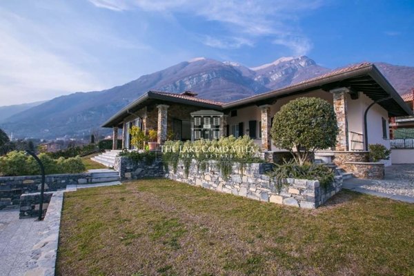 casa indipendente in vendita a Tremezzina in zona Tremezzo
