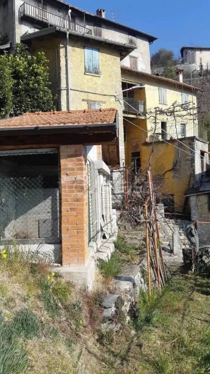 casa indipendente in vendita a Tremezzina