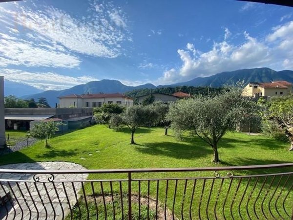 casa indipendente in vendita a Tremezzina