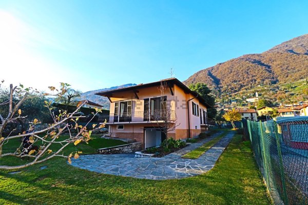 casa indipendente in vendita a Tremezzina in zona Lenno