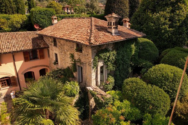 casa indipendente in vendita a Tremezzina in zona Tremezzo
