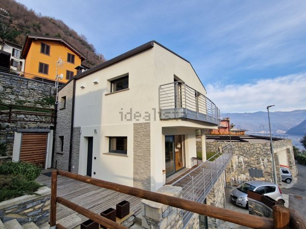 casa indipendente in vendita a Tremezzina