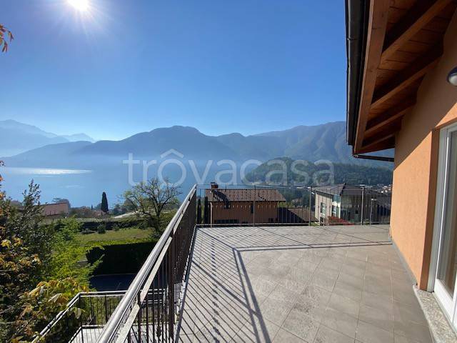 appartamento in vendita a Tremezzina in zona Pola