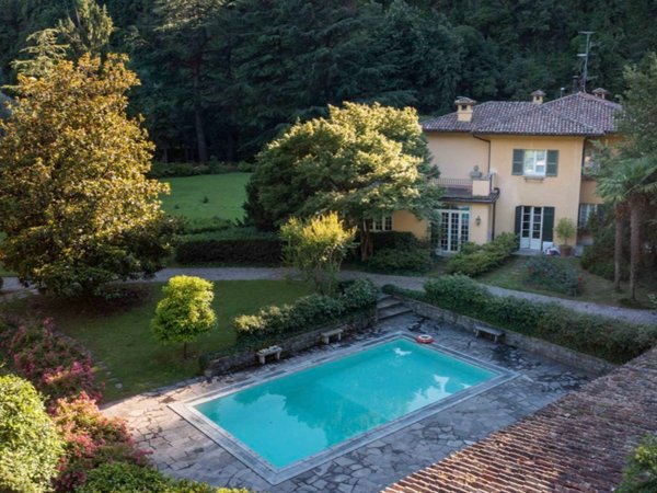 villa in vendita a Tremezzina in zona Ossuccio