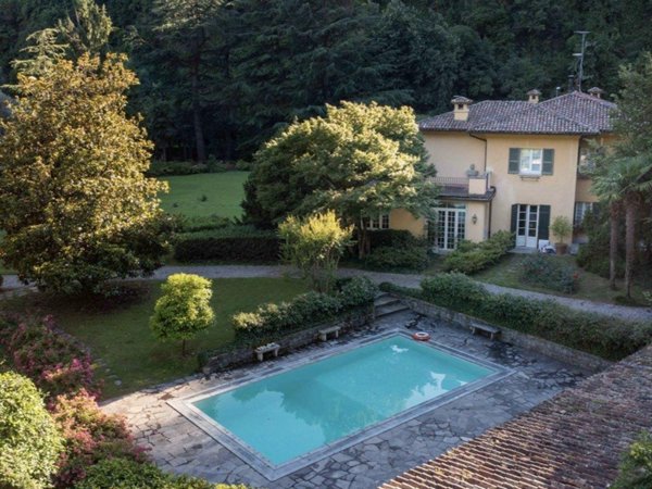 villa in vendita a Tremezzina in zona Ossuccio