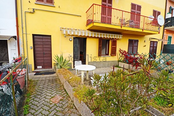 appartamento in vendita a Tremezzina in zona Lenno