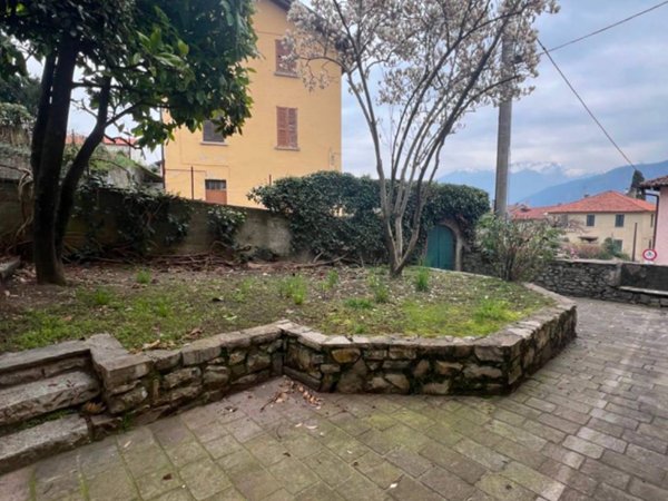 casa indipendente in vendita a Tremezzina in zona Lenno