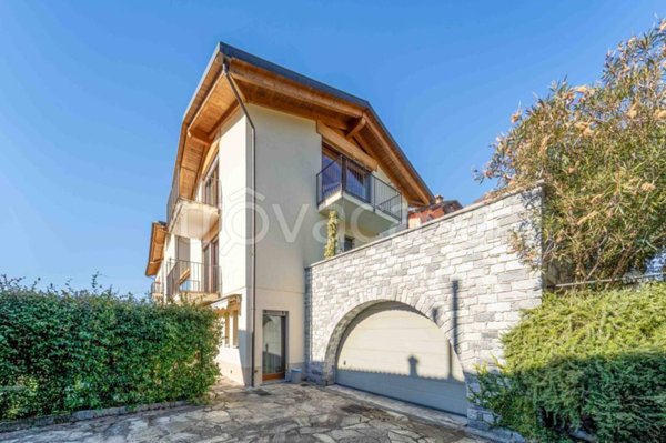 casa indipendente in vendita a Tremezzina
