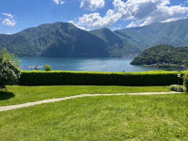 appartamento in vendita a Tremezzina in zona Azzano