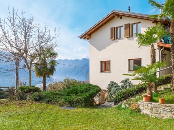 appartamento in vendita a Tremezzina in zona Lenno