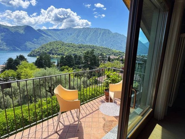 casa indipendente in vendita a Tremezzina in zona Lenno