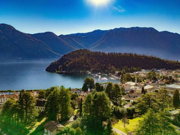 casa indipendente in vendita a Tremezzina in zona Lenno