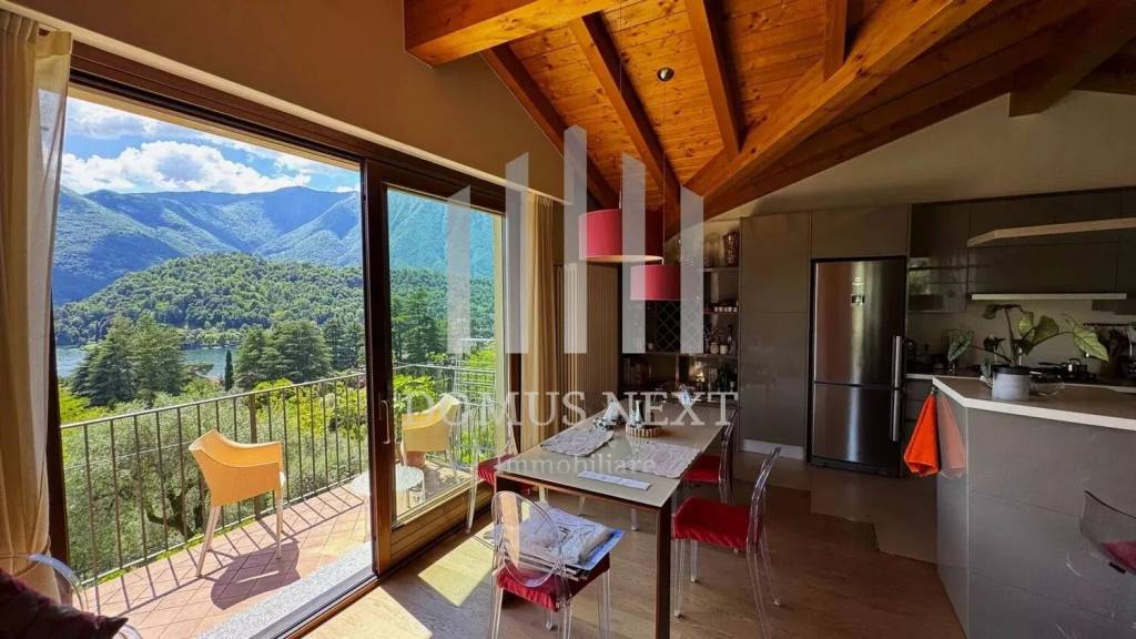 casa indipendente in vendita a Tremezzina in zona Lenno