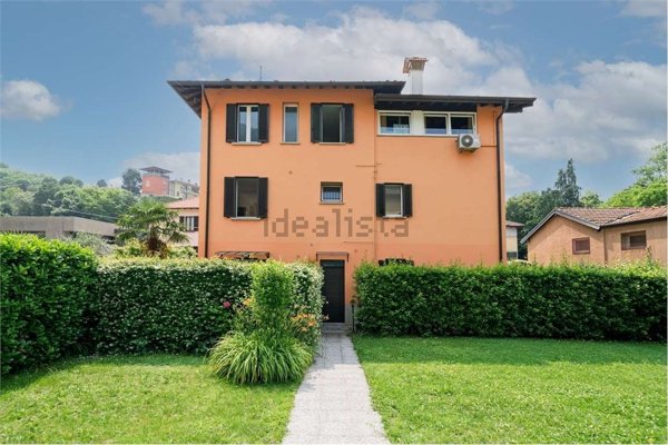appartamento in vendita a Tremezzina in zona Lenno