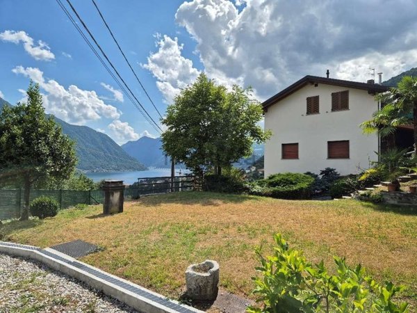appartamento in vendita a Tremezzina in zona Lenno