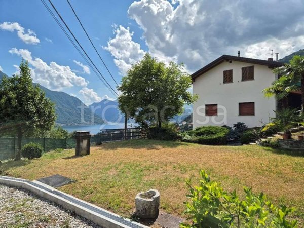 appartamento in vendita a Tremezzina in zona Lenno