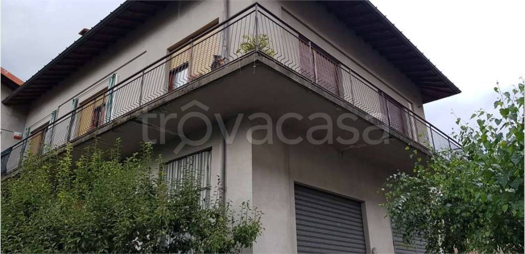 appartamento in vendita a Tremezzina in zona Lenno