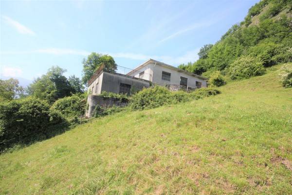 casa indipendente in vendita a Tremezzina in zona Tremezzo
