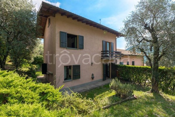 casa indipendente in vendita a Tremezzina in zona Lenno