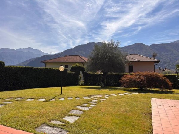 appartamento in vendita a Tremezzina in zona Lenno