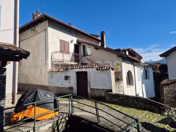 appartamento in vendita a Tremezzina in zona Lenno