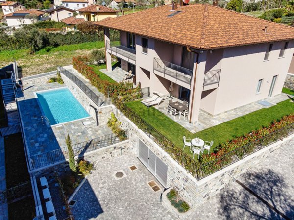 appartamento in vendita a Tremezzina in zona Ossuccio