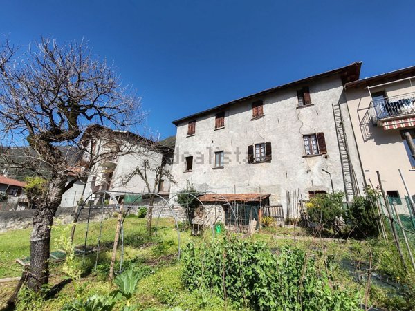 casa semindipendente in vendita a Tremezzina in zona Lenno