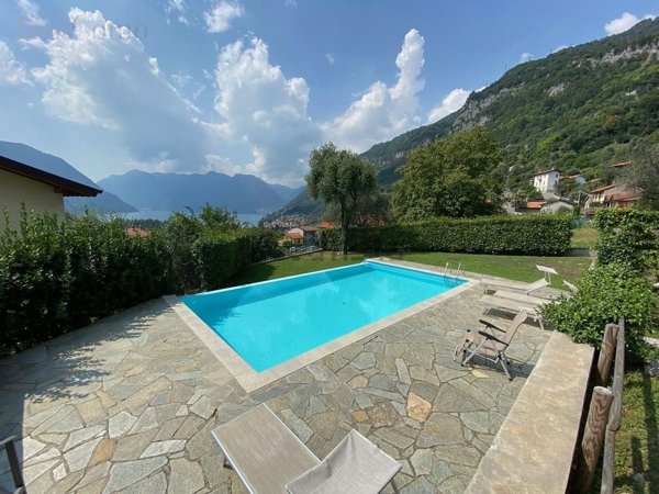 casa indipendente in vendita a Tremezzina in zona Ossuccio