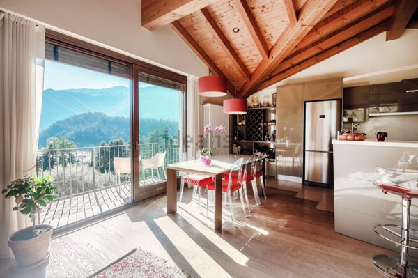 casa indipendente in vendita a Tremezzina