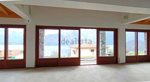 casa indipendente in vendita a Tremezzina in zona Lenno